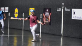 Volvemos al frontón Bizkaia..